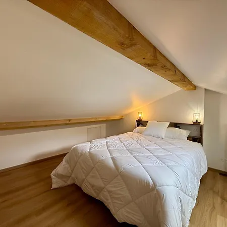 Ferme De La Bracadelle بيت للعطل